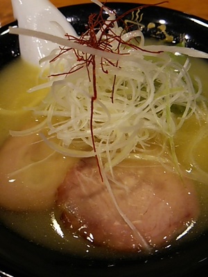 20141207 鶏白湯ﾗｰﾒﾝ.JPG